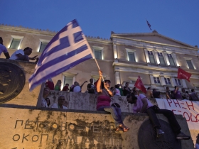 外資與大選行情加持  下半年盤勢仍有可為  狼來了？  台股再攻萬點的三大變數