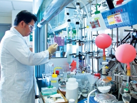 未上市100強》生技連兩年領頭羊  醫材異軍突起  搶先捕獲！明日新機會