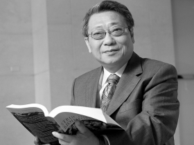 向北京超人發問