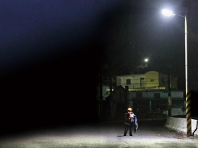 他們，太早面對人生困局 需要一個扭轉命運的機會 為孩子點一盞燈