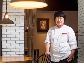 地獄主廚游育甄 求好心切罵跑百名員工  對你最嚴格的人 讓你成長最多