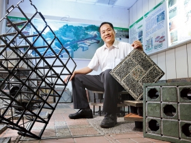 可儲水、降溫 「全球最讚鋪路法」在台推不動 他，國中學歷 發明的海綿道路三十國搶