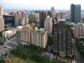 台灣製鞋傳奇》低調不張揚、打拚堅守本業 隱形富豪製造機 台中七期豪宅一半是他們的