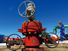 元富投顧總經理劉坤錫：台股登上萬點  提防三變數  聯準會沒耐心  持股更要有耐心