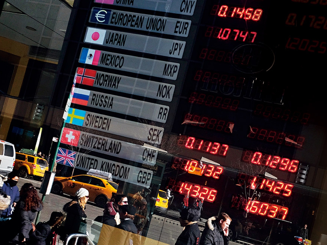 全球貨幣競貶黃金能買嗎？ - 今周刊