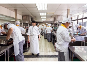 突破困局》大學喪失競爭力 搶救高教產業不能等 鬆綁管理，鼓勵多元創新