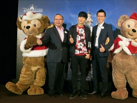 腹地小、設施少 如何拚業績連四年創新高？ 量身打造 香港迪士尼愈「台」愈夯