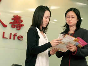 低利、強勢美元下 理財型保險當道 年度熱銷保單比一比 你適合買嗎？