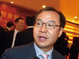 半導體大戰》聯發科搶著合作的中國最大電子集團 你一定要認識的中國半導體操盤手