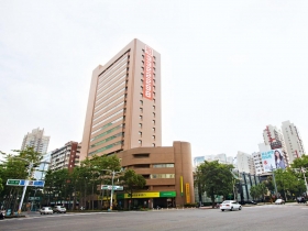 行情震盪、交易量小  想賺錢你該有的新思惟 玩存股 黑手師傅年領８０萬股息的祕訣