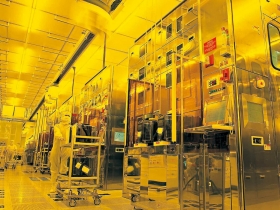 再戰九千點》台股回檔危機解除 逢低挑題材股 等待築底訊號 鎖定跌深績優股