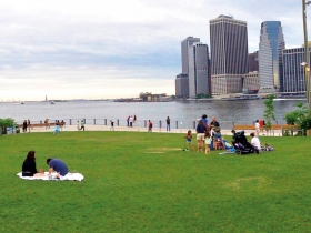 親水城市的河畔公園