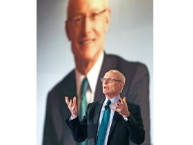 麥可．波特被漂亮的表面數字騙了！ 報告大師 台灣的低薪問題在匯率