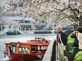 日本直擊》在不起眼的角落淘金 他們懂得滿足缺口 搶先賺到橘色財