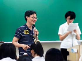 跟我這樣愛台灣》自創「學思達教學」啟發四百位老師 張輝誠上課像選秀 激出六倍吸收力