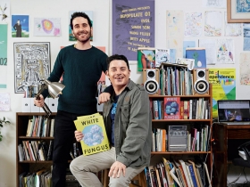 紐西蘭兄弟愛上寶島人情味 這兩個老外 把台灣酷藝術報給全球知