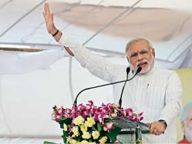 攤販之子莫迪擊敗萬年執政黨拚經濟 印度新總理 能再創「金磚」奇蹟？