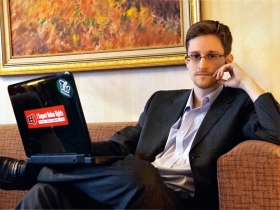 深喉嚨解密》史諾登滲透美國情報系統 發現驚人內幕 他，29 歲、前程大好 為揭真相全球逃亡