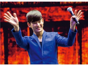 騰訊投資「都教授」公司 砸大錢不怕買貴