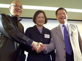 政黨輪替不改投資 馮侖：相信自己的決定