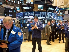 資金強勢回歸  未來一季配置必備 卡位15檔美股基金  搶賺川普紅利