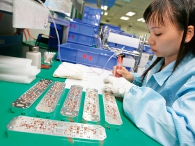 第一季投資展望》網通、光纖、智慧型手機商機大 中國４Ｇ時代來臨 布局三大方向