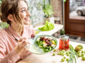 喝牛奶到底能不能頭好壯壯？ 想補充鈣質 應該多攝取蔬菜