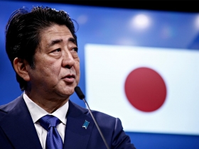 安倍的困局