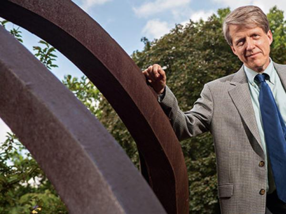 諾貝爾經濟學獎新科得主》連中文書寫格式也要鑽研 席勒 把理性研究當成信仰的經濟大師