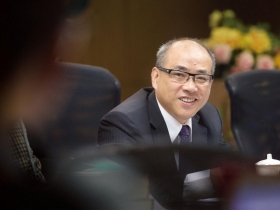 大器晚成 一路高升 鄭貞茂