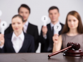 中國畫家曾梵志《最後的晚餐》拍出六．八億元 私募基金的盤算 催生亞洲藝術天價