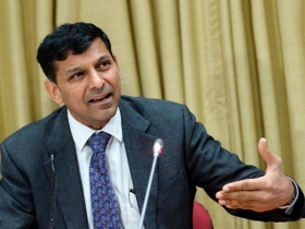 ＱＥ延退 市場篇》愈晚退場衝擊愈大 資金行情「續攤」 新興市場是福是禍？