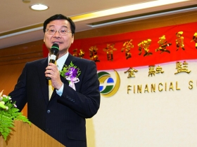 走了除弊主委陳裕璋 來了興利主委曾銘宗 新官上任一個月 金管會評價大逆轉