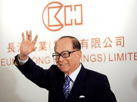 一邊賣香港超市、上海頂級商辦 一邊購併歐洲電信 華人首富李嘉誠 「脫亞入歐」的盤算