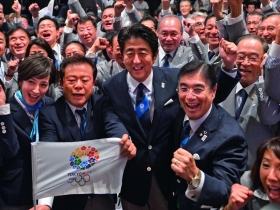 為求成功申奧 安倍不惜自砍隨扈