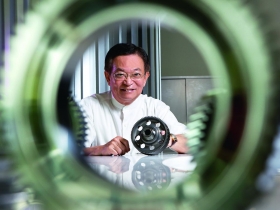 全球最夯電動車大廠「非要不可」的夥伴 和大幫客戶省下億元 獨得特斯拉大單