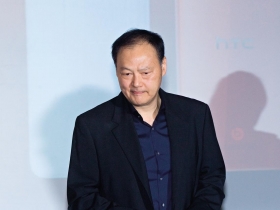 半年走掉七位高階主管 管理驚爆信任危機 宏達電最大的敵人就是周永明？