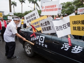 網路叫車想合法落地  「納管、納稅、納保」是底線 台灣擬修法重罰  Uber還玩得下去？