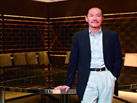 「哪來時間被打」  明星分析師現身闢謠