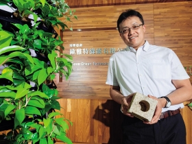 台灣綠先生讓綠牆走進單調辦公室