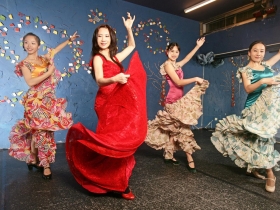 白袍換舞衣 踩出生命新火花