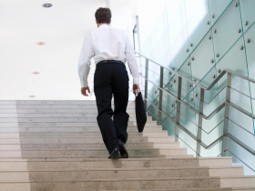 50歲以上父親必做癌症健檢	