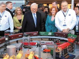 跟著股神巴菲特　穩賺長線財