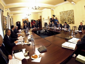 用俄羅斯的鈔票金援 省下歐洲納稅人的錢 歐盟救援塞普勒斯模式 改寫金融新頁