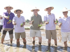 李焜耀 強人的蛻變