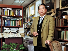 右手理性分析釋憲 左手感性品酒享人生 大法官陳新民 兼具人文情懷的憲法守護者