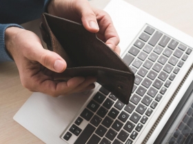 慘賠後忍痛調整   重回人生常軌