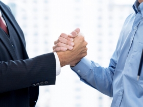 揭開 許文龍、郭台銘  沒有說的盤算