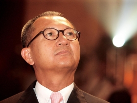 陳泰銘  在爭議駭浪中殺出巨富之路