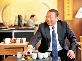 楊慶祥放大格局創造百億身價
